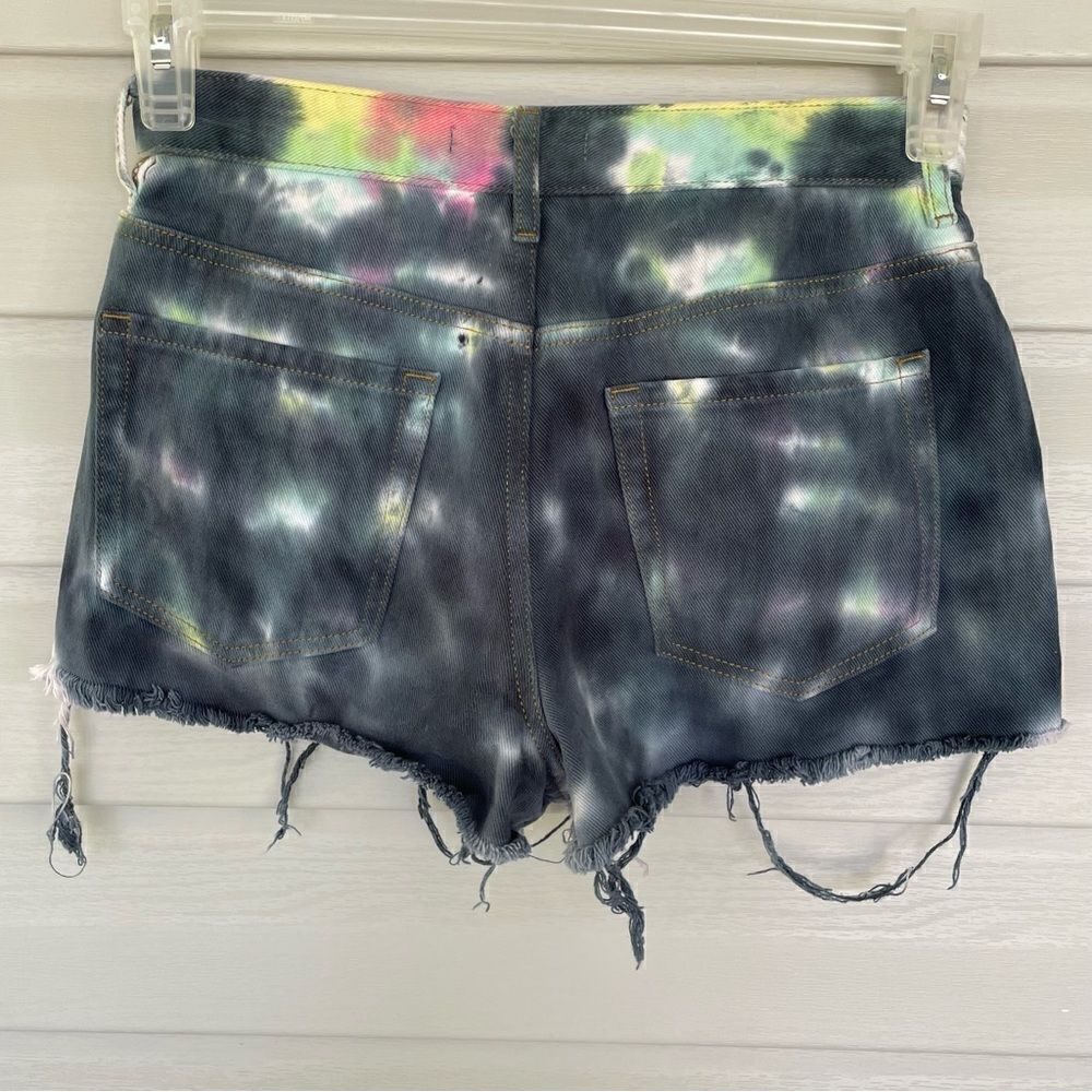 PacSun High Rise Festival Cutoff Denim Shorts Tie Dye Size 26 - Picture 2 of 9